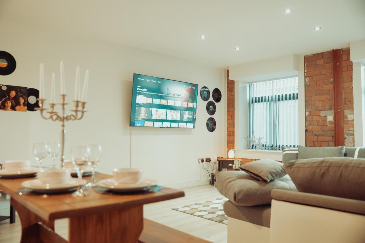 Bv Rare 3 Bedrooms At Conditioning House Bradford Perfect For Contractors Екстериор снимка