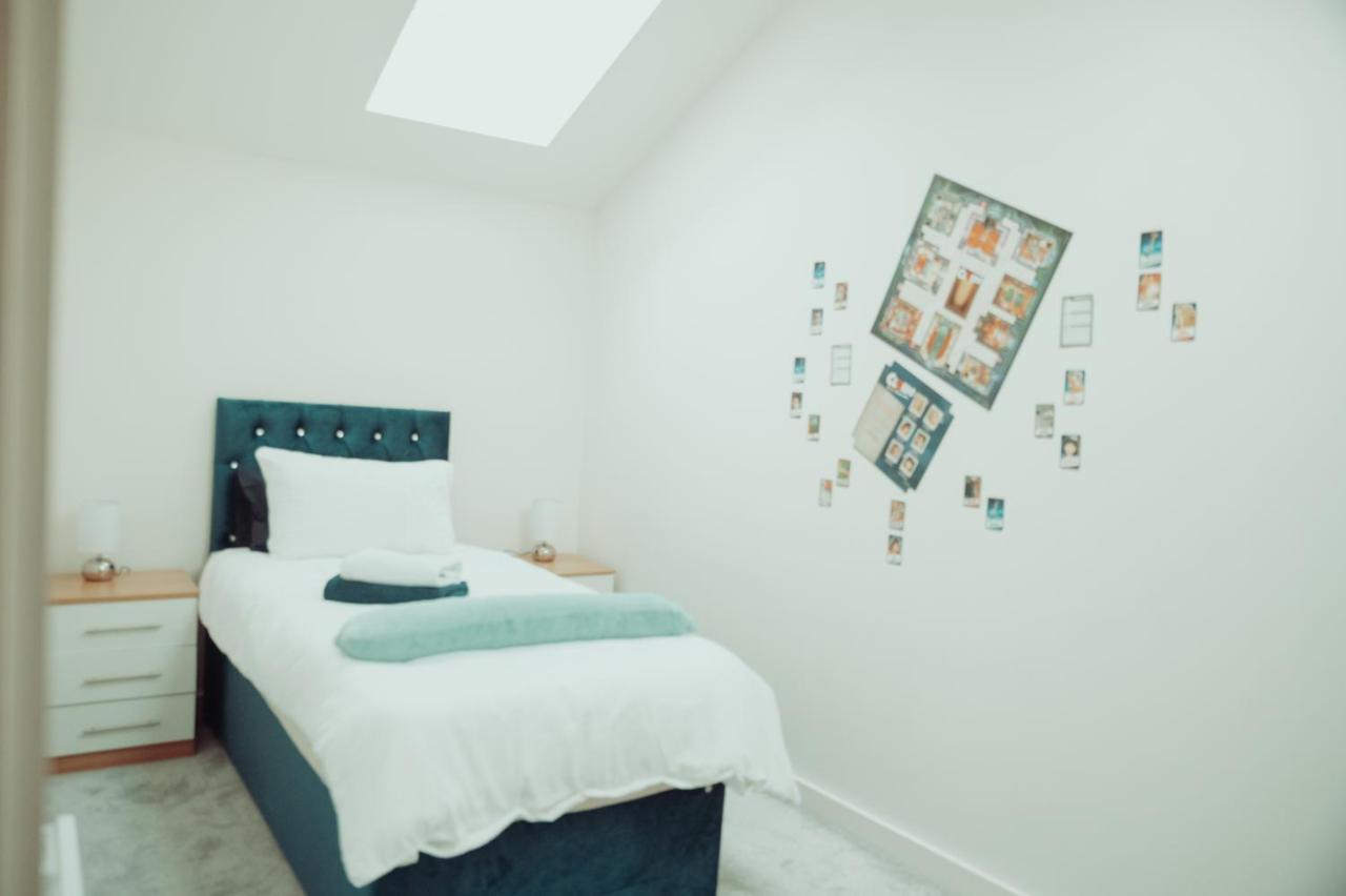 Bv Rare 3 Bedrooms At Conditioning House Bradford Perfect For Contractors Екстериор снимка