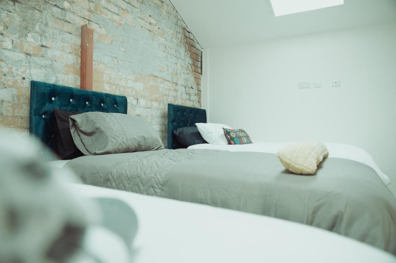 Bv Rare 3 Bedrooms At Conditioning House Bradford Perfect For Contractors Екстериор снимка