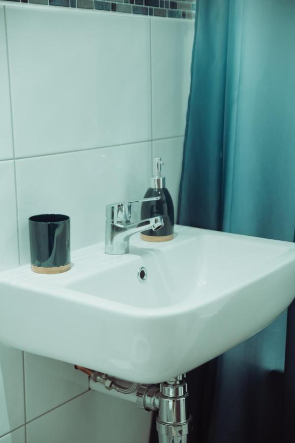 Bv Rare 3 Bedrooms At Conditioning House Bradford Perfect For Contractors Екстериор снимка