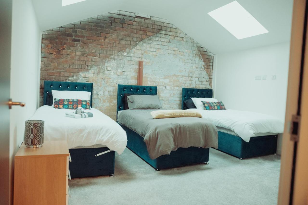 Bv Rare 3 Bedrooms At Conditioning House Bradford Perfect For Contractors Екстериор снимка